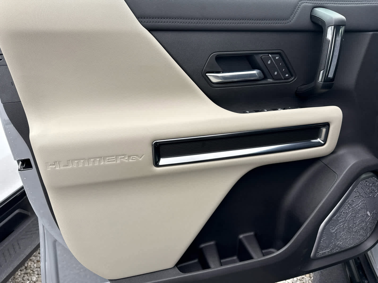 New 2026 GMC Hummer EV SUV AWD/4WD image 8