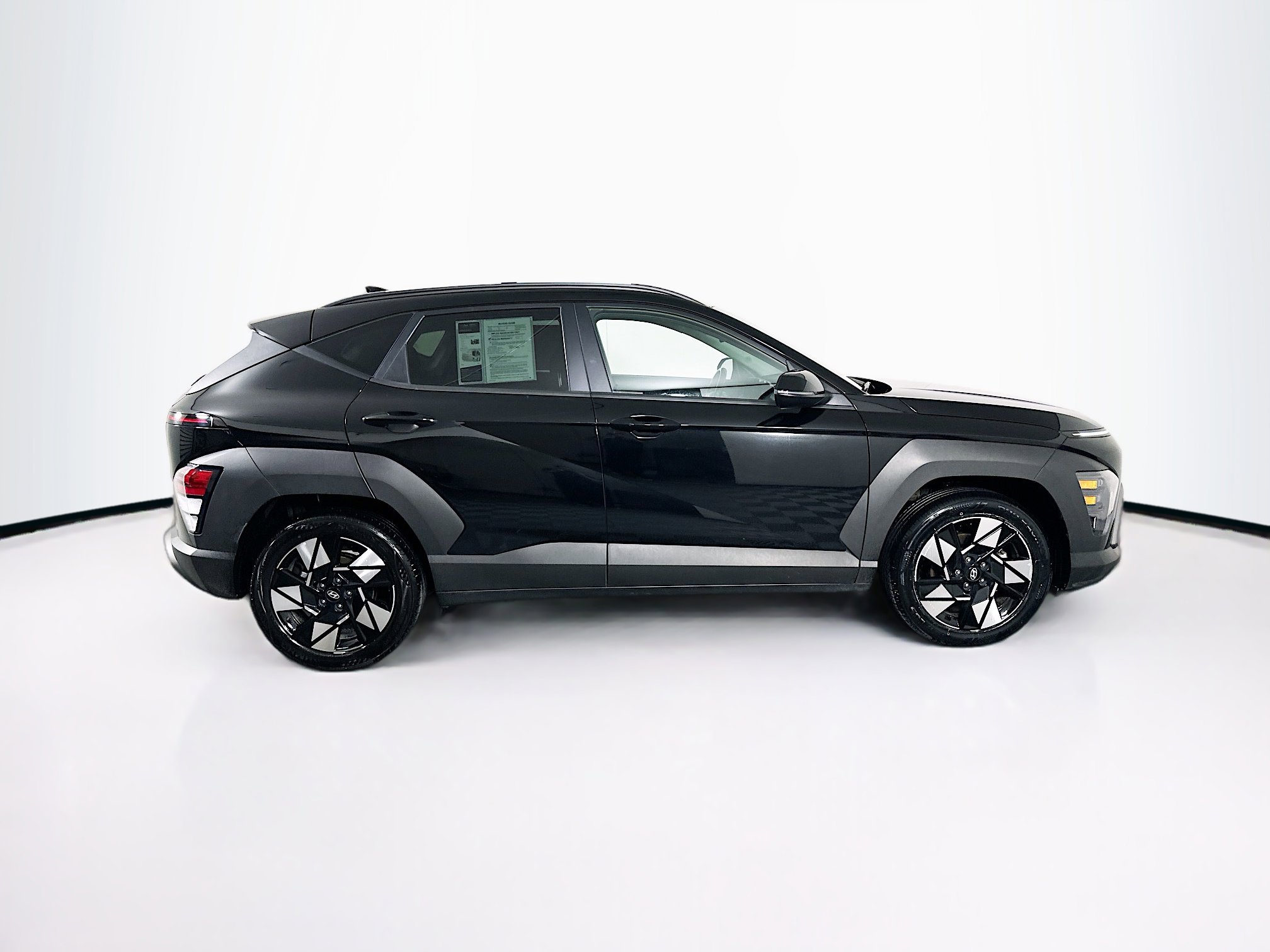 Used 2025 Hyundai Kona SEL image 10
