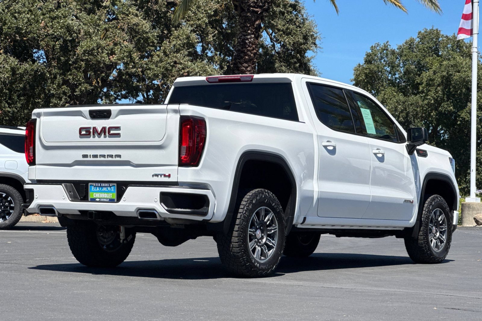 Used 2025 GMC Sierra 1500 AT4 AWD/4WD image 3