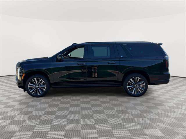 Used 2025 Cadillac Escalade ESV Sport AWD/4WD image 4