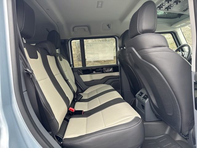 Used 2025 INEOS Grenadier image 31