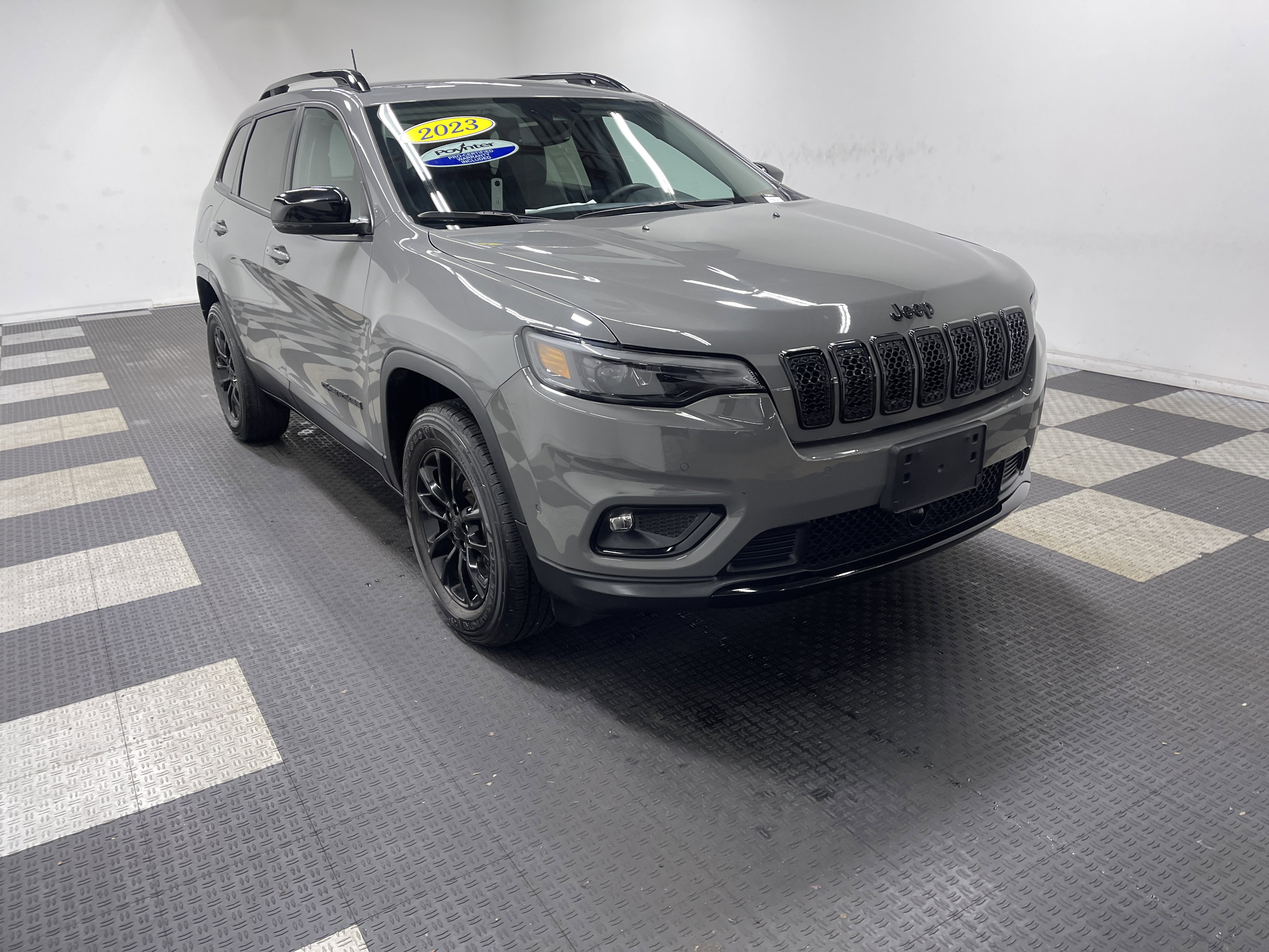 Used 2023 Jeep Cherokee Altitude Lux image 6