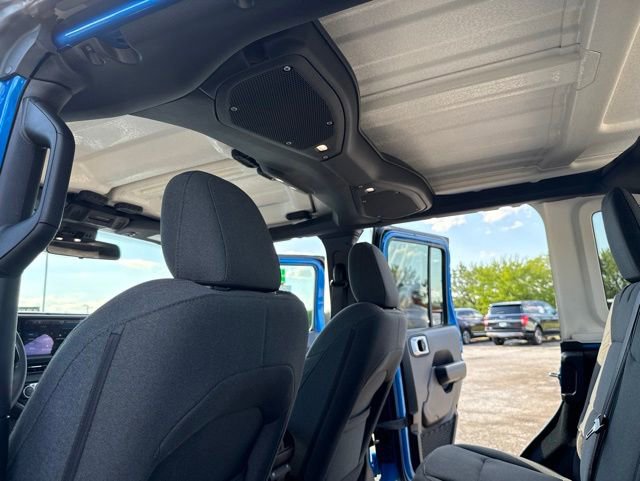 Used 2024 Jeep Wrangler Unlimited Sport AWD/4WD image 16