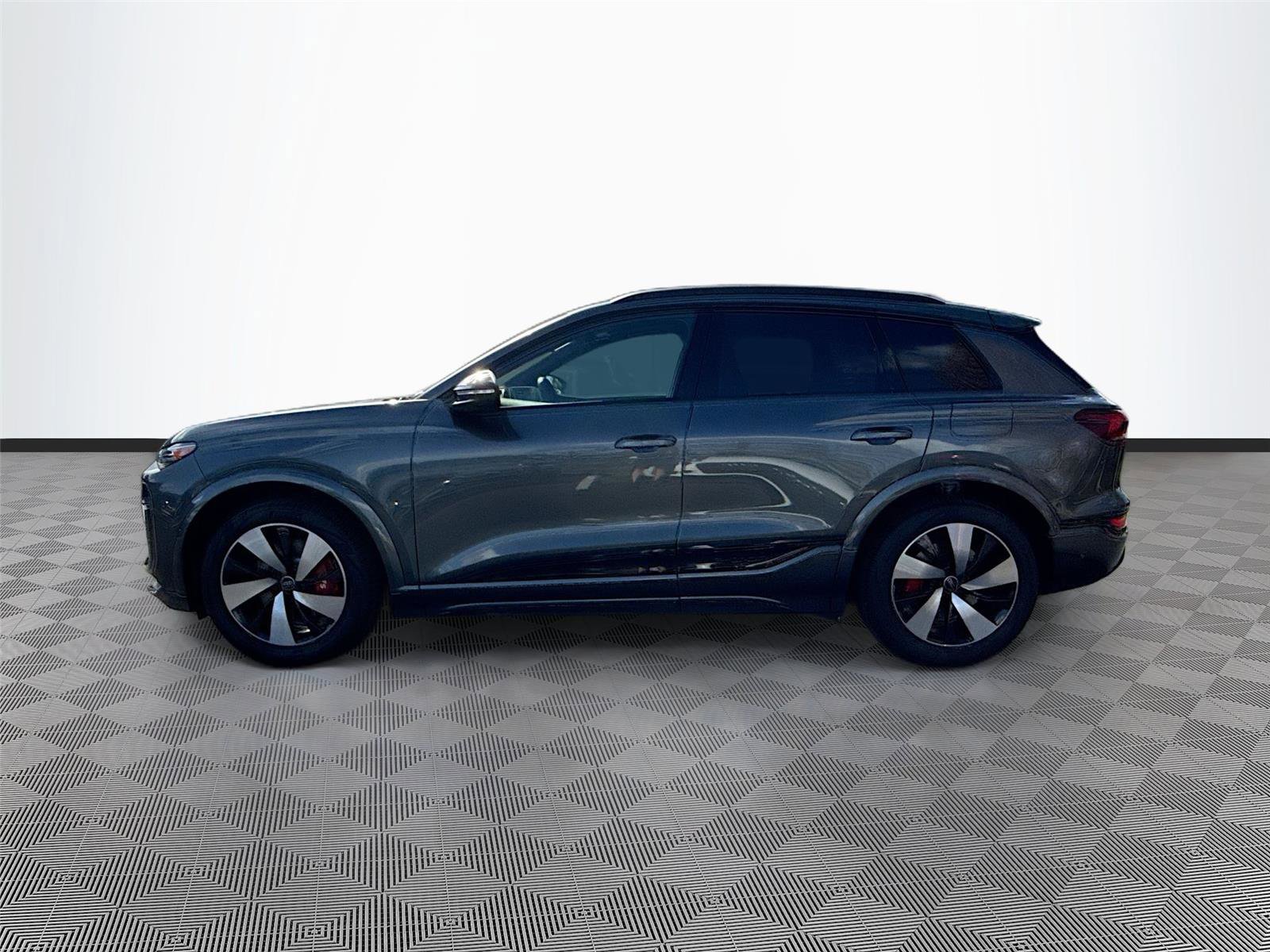 New 2025 Audi SQ6 e-tron Premium Plus image 4