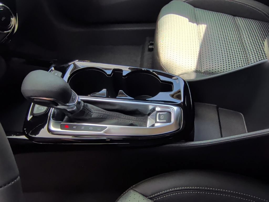 New 2026 Chevrolet Trax LT w/ Driver Confidence Package FWD image 28