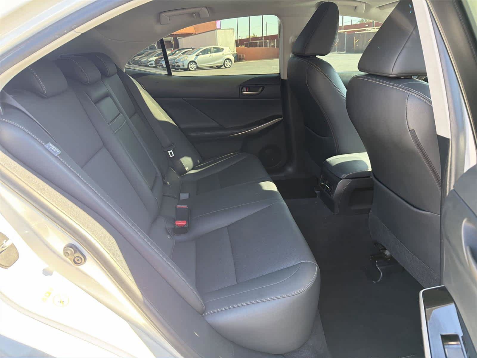 Used 2017 Lexus IS 200t w/ Navigation System Package RWD image 14