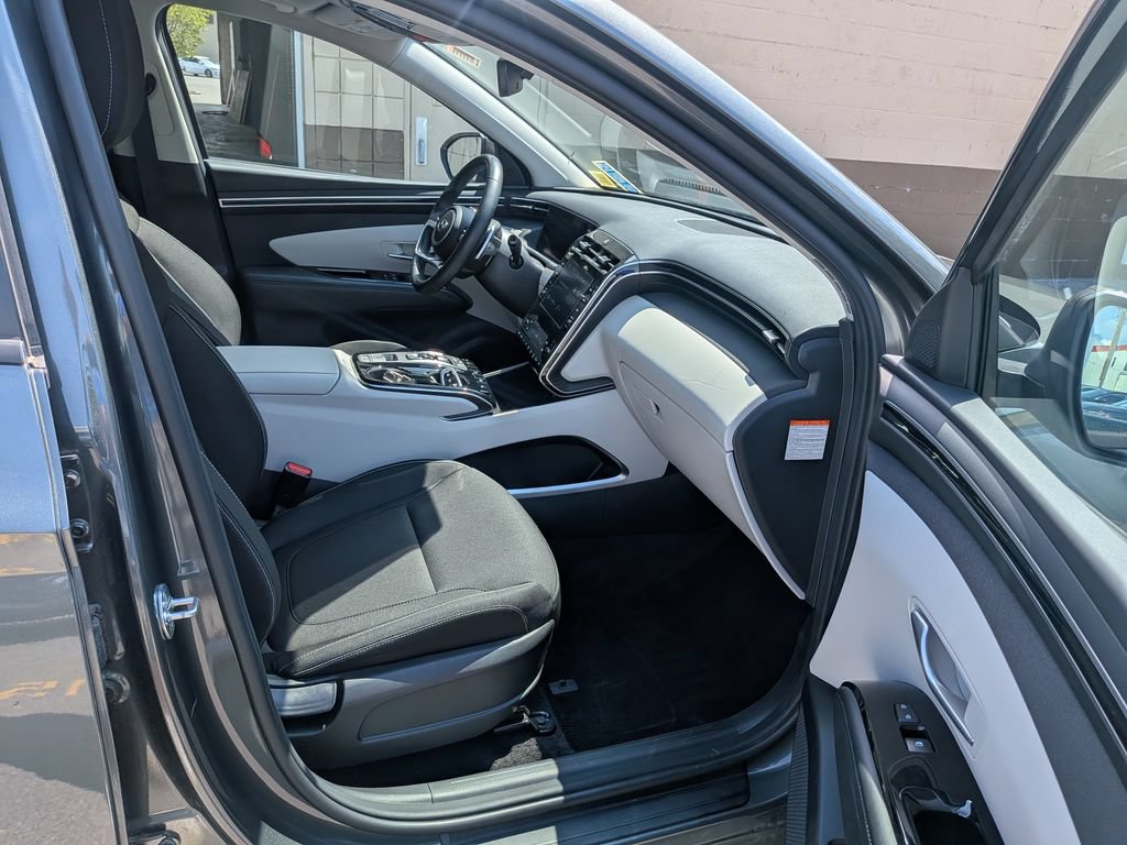 Used 2022 Hyundai Tucson SEL w/ Cargo Package AWD/4WD image 37