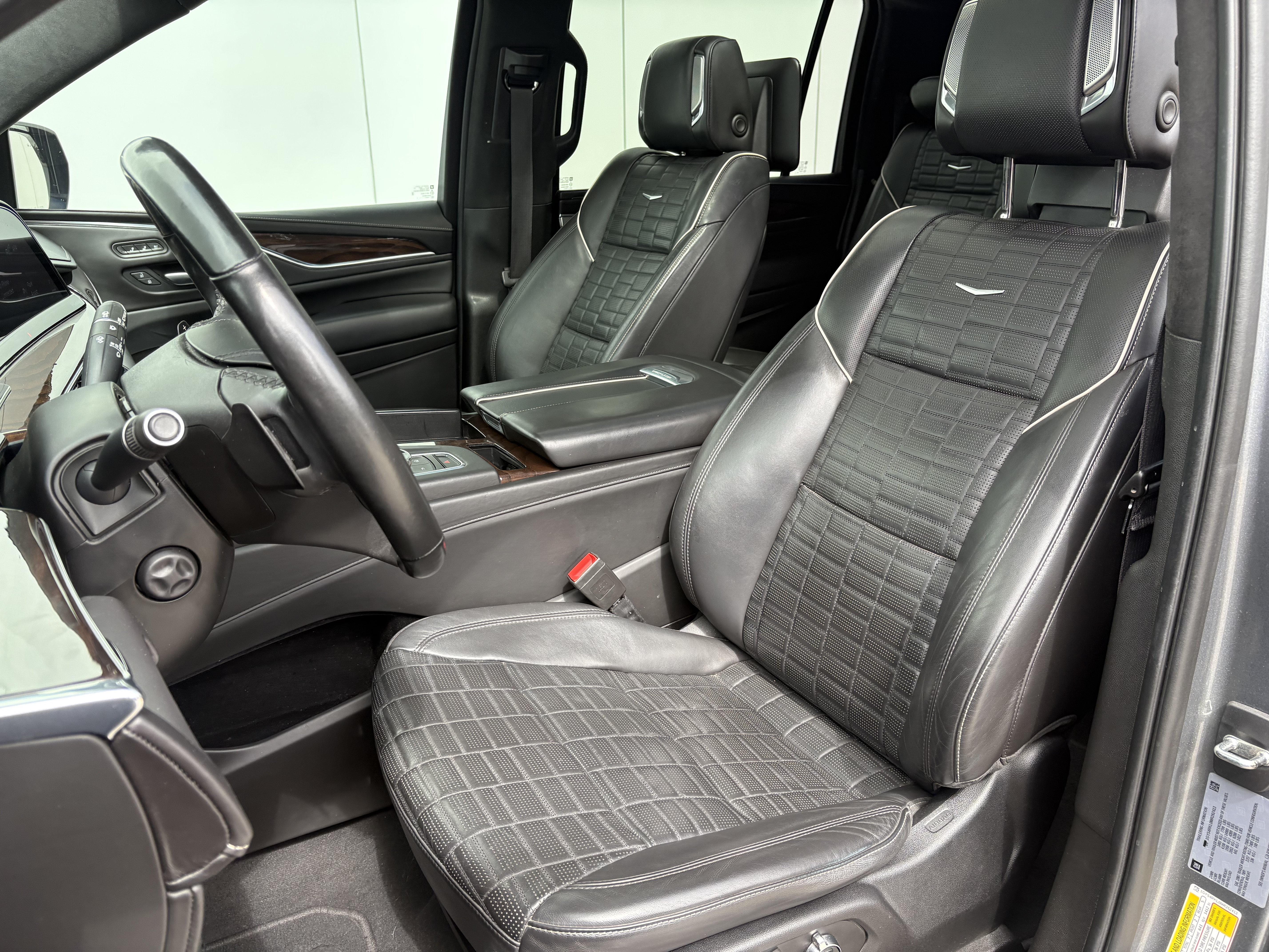 Used 2021 Cadillac Escalade ESV Sport Platinum AWD/4WD image 11