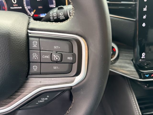 Used 2023 Jeep Wagoneer L Series II image 21