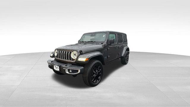Used 2025 Jeep Wrangler Unlimited Sahara w/ Safety Group image 2