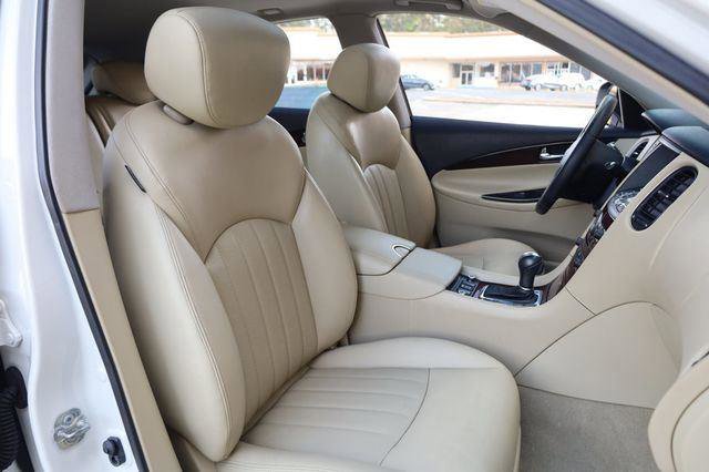 Used 2017 INFINITI QX50 Journey w/ Premium Package image 22