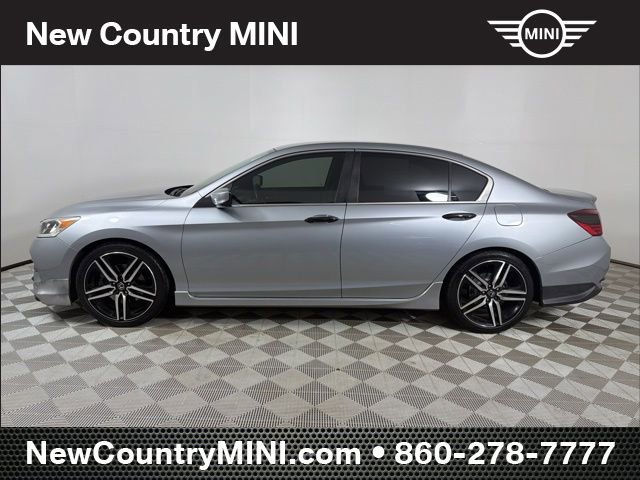 Used 2017 Honda Accord Sport Special Edition image 4