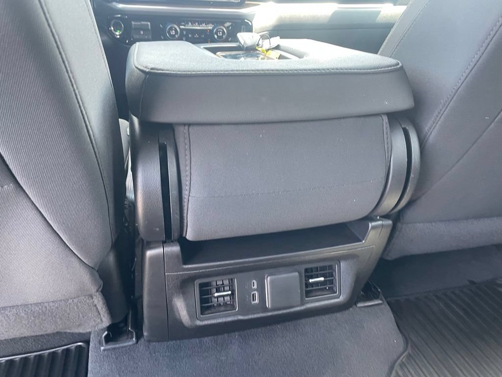 Used 2026 Chevrolet Silverado 1500 LT AWD/4WD image 25