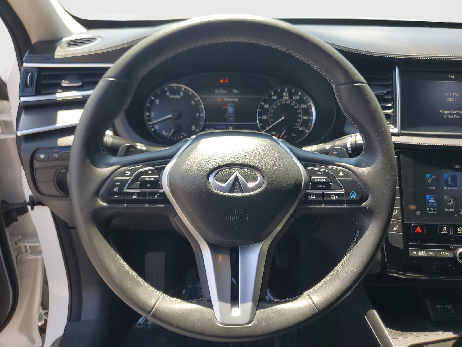 Used 2023 INFINITI QX50 Luxe FWD image 23