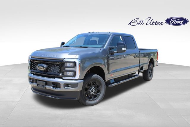 New 2026 Ford F350 Lariat w/ Black Appearance Package AWD/4WD video 1