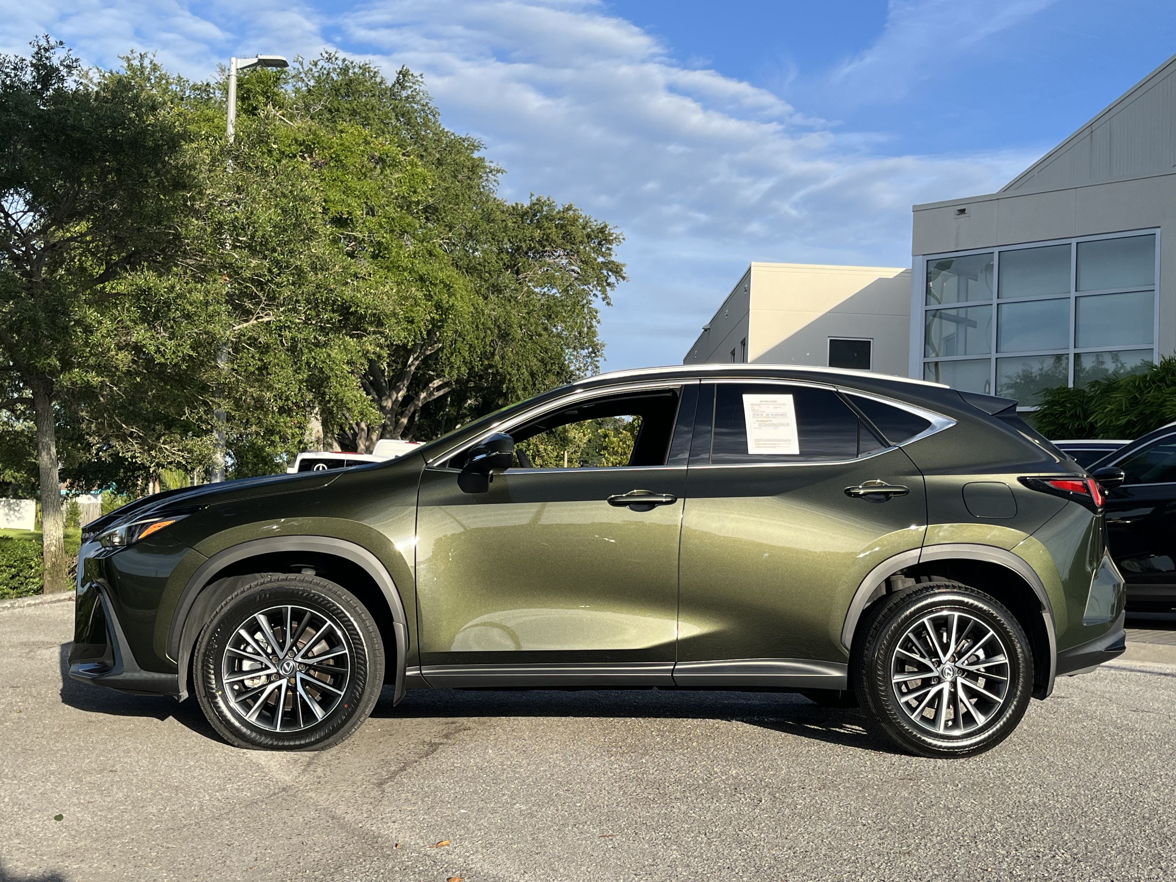 Used 2022 Lexus NX 250 FWD image 6