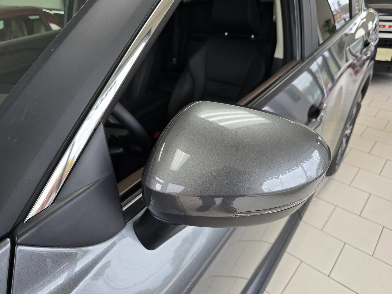 Used 2023 Nissan Rogue SV w/ SV Premium B Package image 15