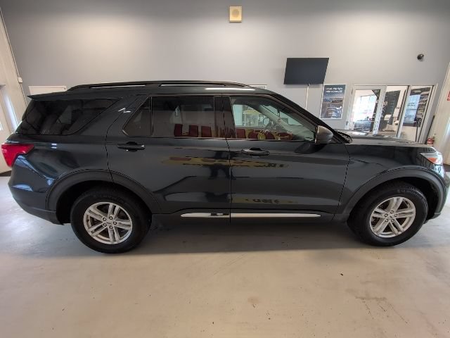 Certified 2023 Ford Explorer XLT AWD/4WD image 6
