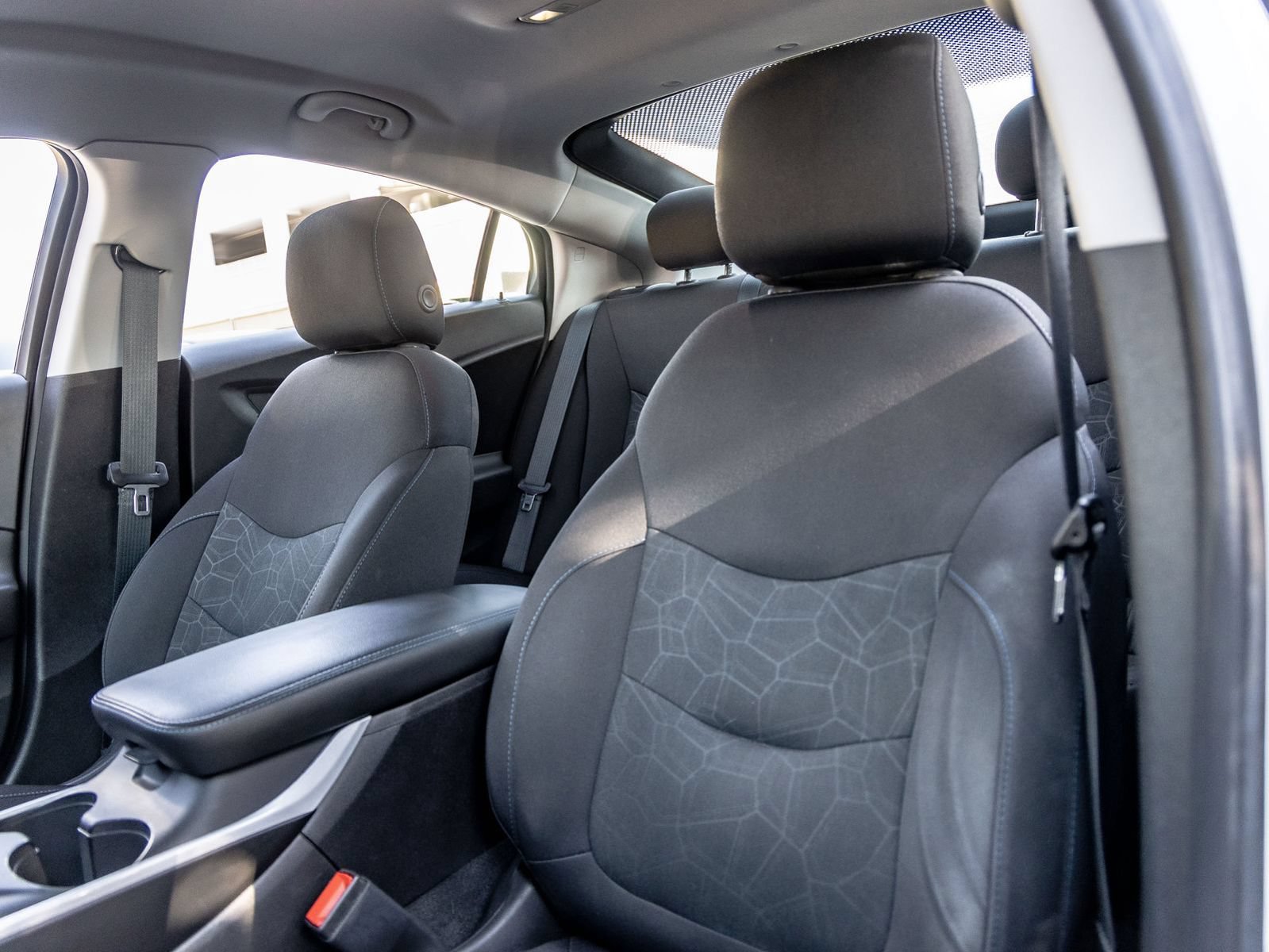 Used 2018 Chevrolet Volt LT FWD image 19