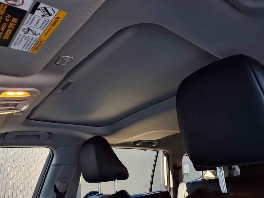 Certified 2025 Toyota Highlander XLE image 18