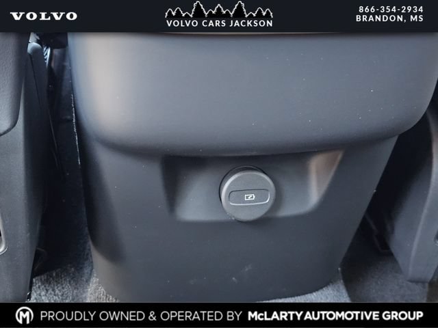 New 2026 Volvo XC90 B6 Plus w/ Protection Package Premier AWD/4WD image 19