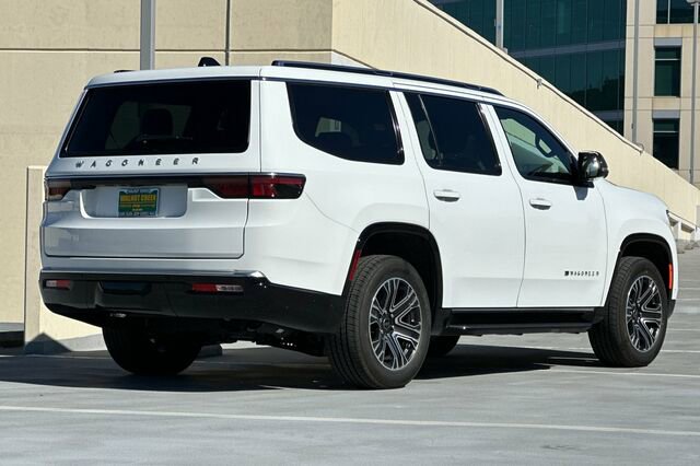 New 2025 Jeep Wagoneer 4WD w/ Convenience Group I image 4