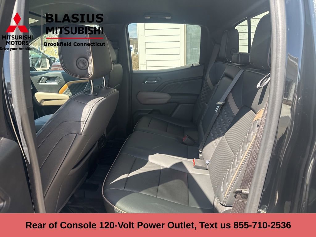 Used 2024 GMC Canyon Denali w/ LPO, Denali Black Edition image 27