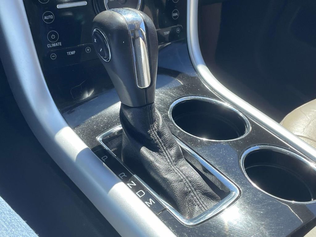 Used 2011 Ford Edge Limited image 23