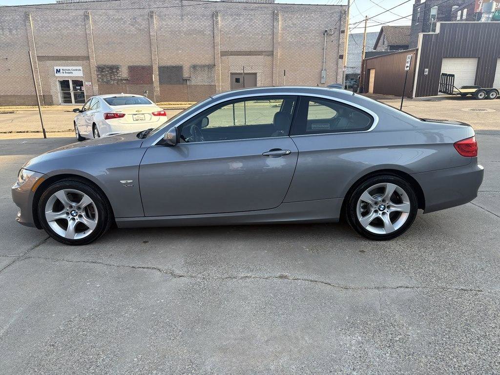 Used 2013 BMW 335i xDrive Coupe AWD/4WD image 4
