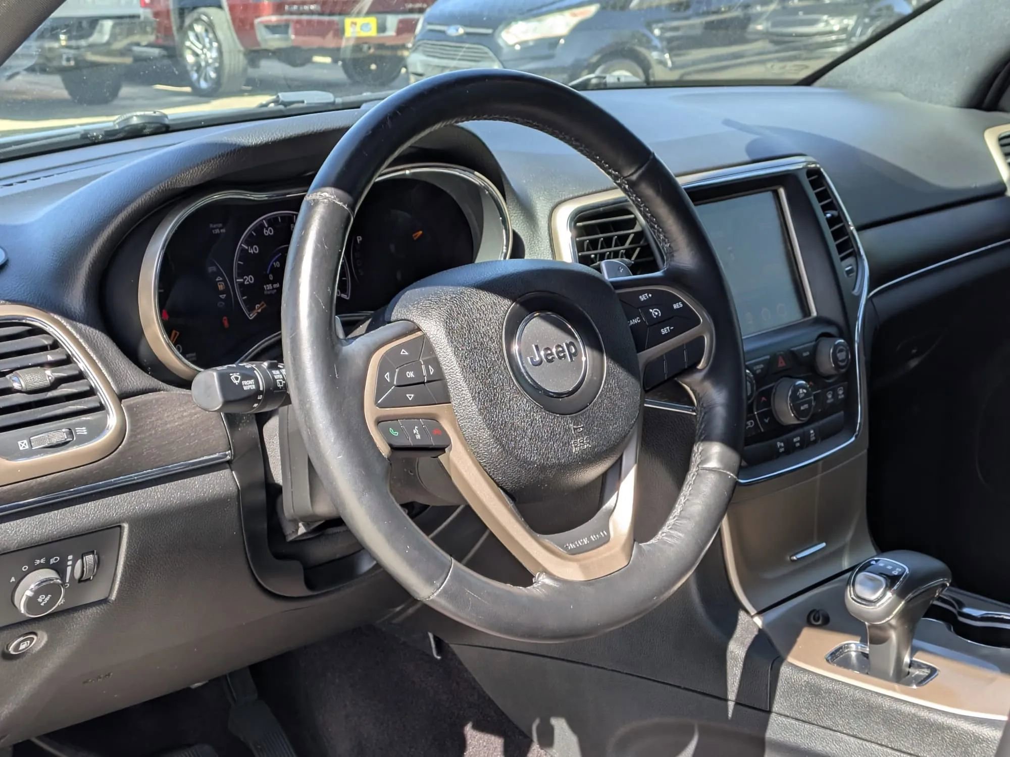 Used 2015 Jeep Grand Cherokee Limited w/ Luxury Group II RWD image 20
