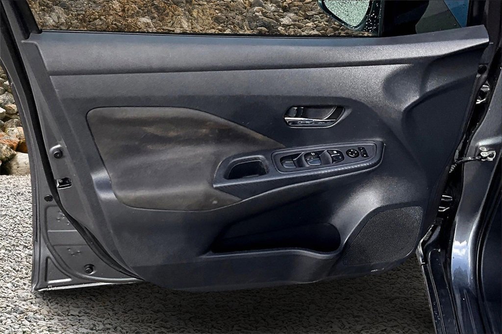 Used 2021 Nissan Versa SV image 21