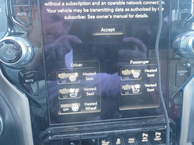 Used 2019 RAM 2500 Laramie AWD/4WD image 10