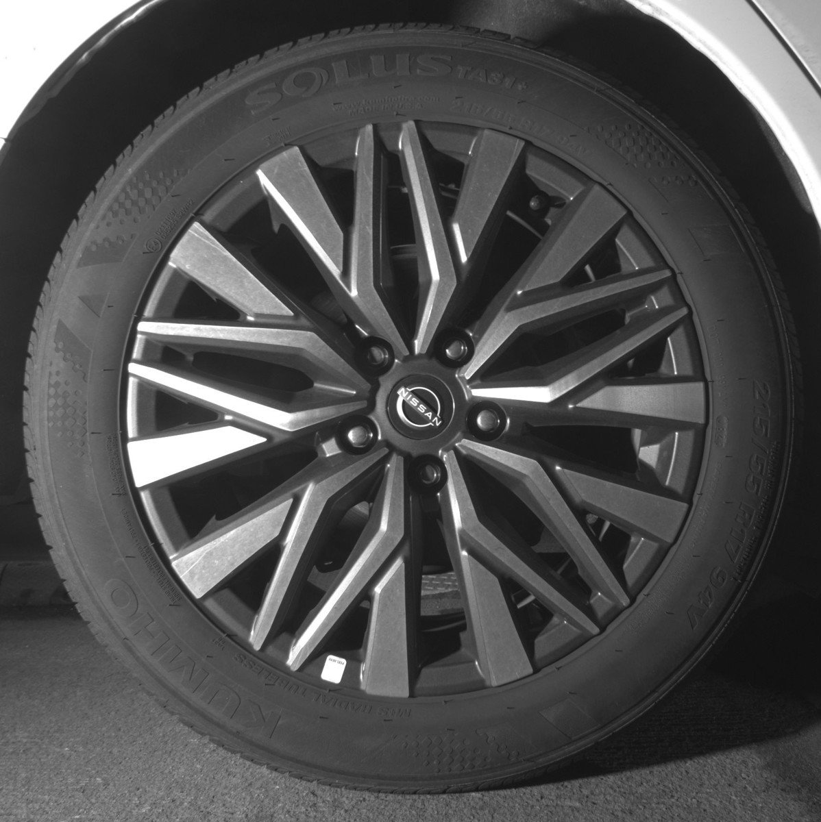 Used 2025 Nissan Altima 2.5 SV image 15