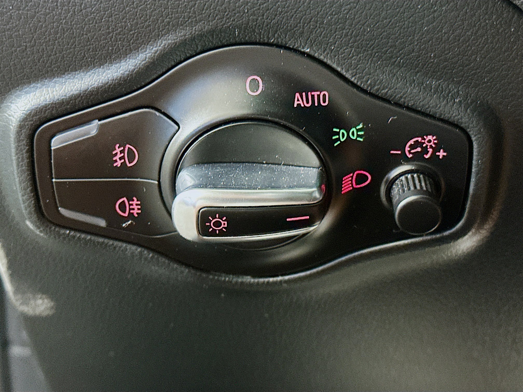 Used 2013 Audi Q5 2.0T Premium image 17