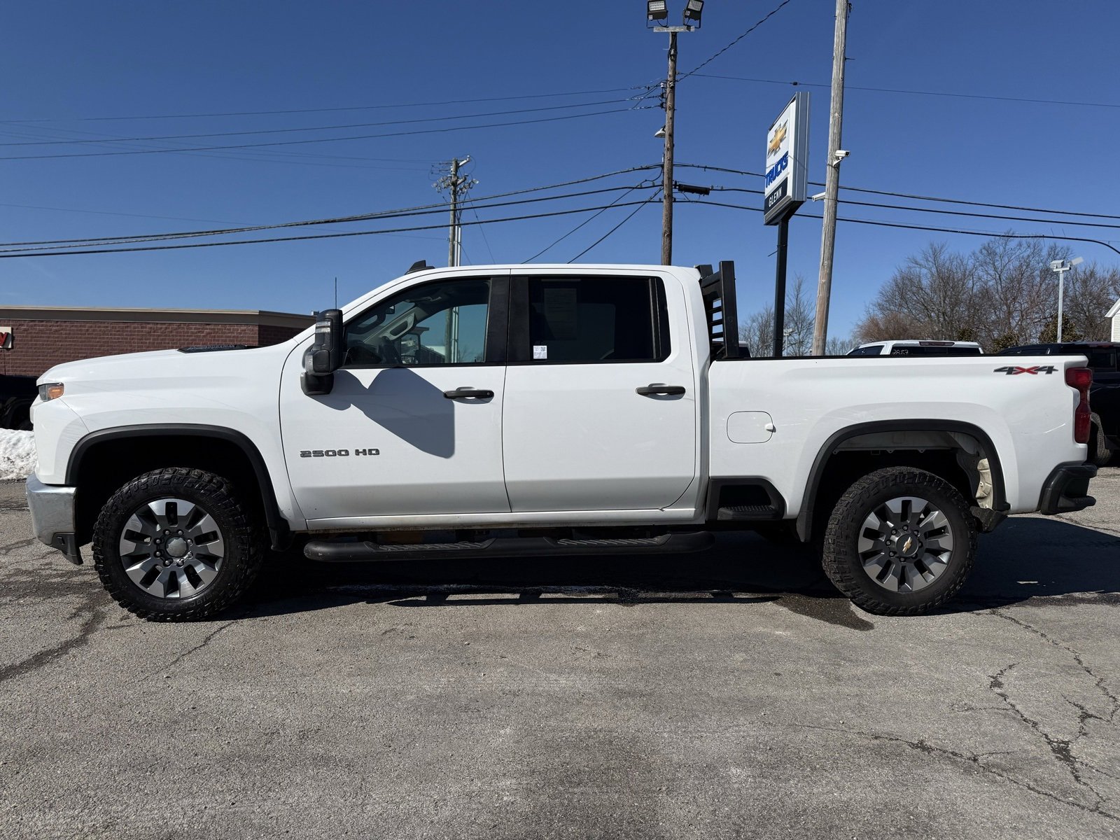 Used 2023 Chevrolet Silverado 2500 Custom w/ Custom Value Package image 4