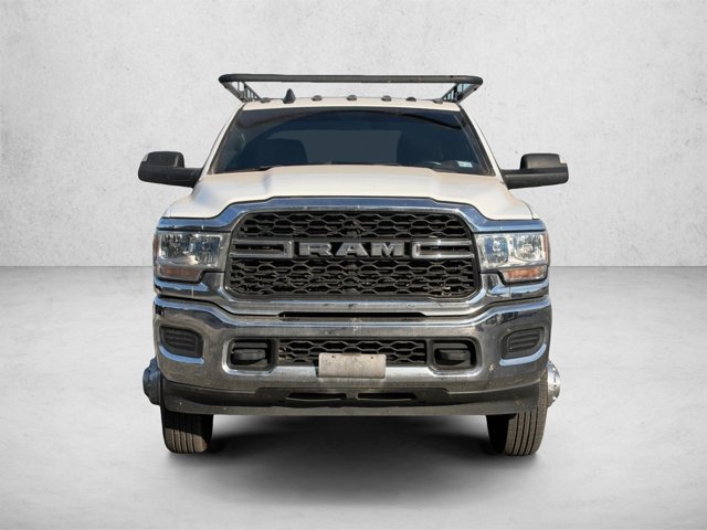 Used 2022 RAM 3500 Tradesman w/ Chrome Appearance Group AWD/4WD image 2