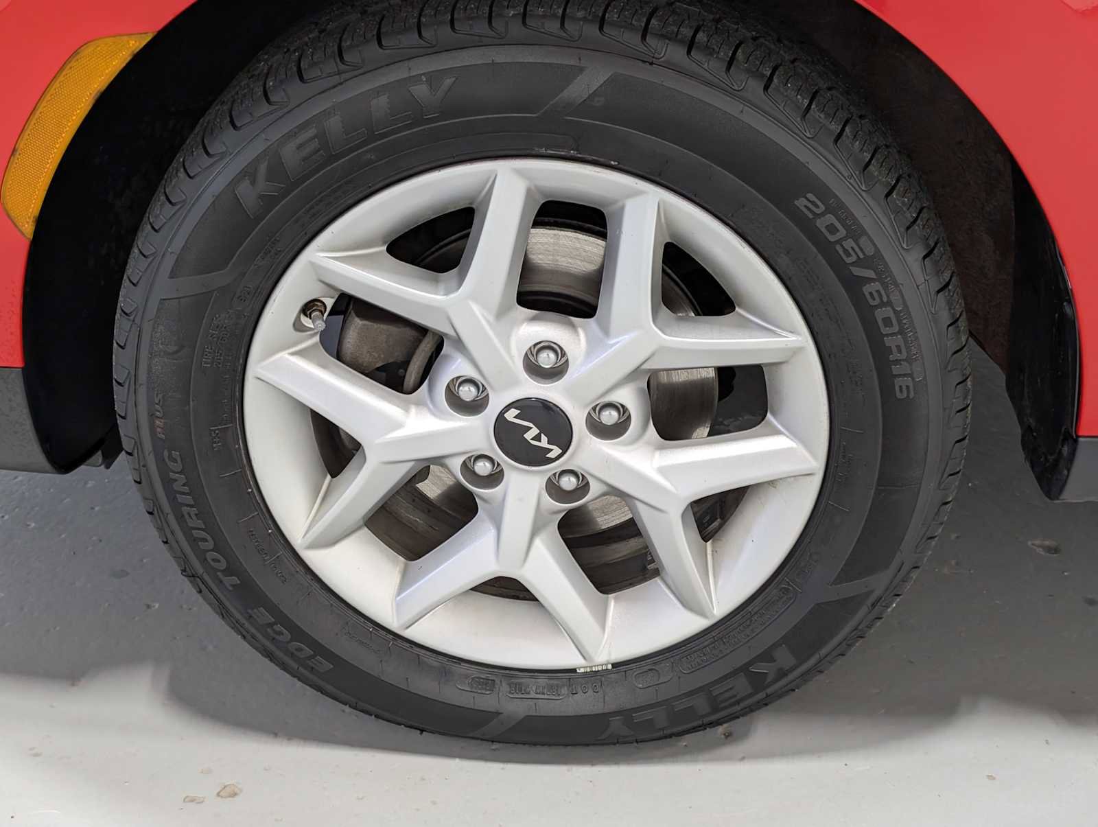 Used 2023 Kia Soul LX w/ LX Technology Package image 3