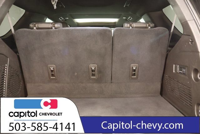 Used 2021 Chevrolet Tahoe Z71 w/ Z71 Off-Road Package AWD/4WD image 32