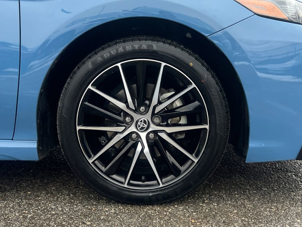 Used 2023 Toyota Camry SE image 7