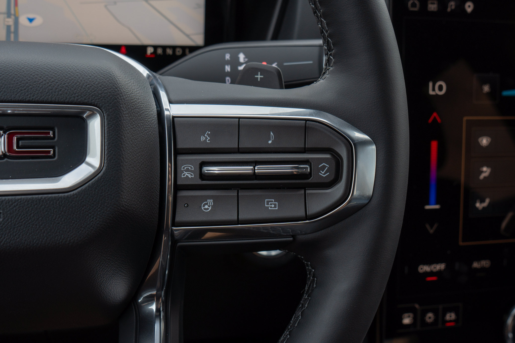 New 2027 GMC Terrain Elevation w/ Elevation Premium Package FWD image 23