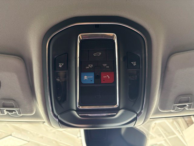 Used 2023 Jeep Grand Cherokee Limited w/ Trailer Tow Prep Group (B) AWD/4WD image 52