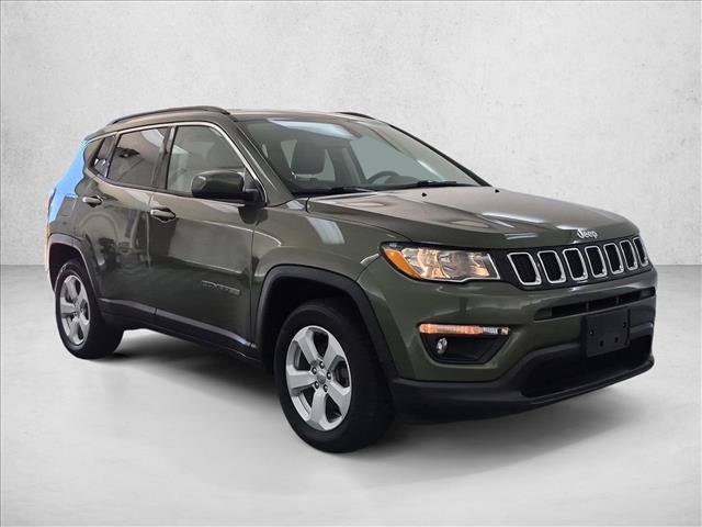 Used 2020 Jeep Compass Latitude AWD/4WD image 3