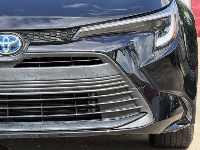 Used 2025 Toyota Corolla LE image 9