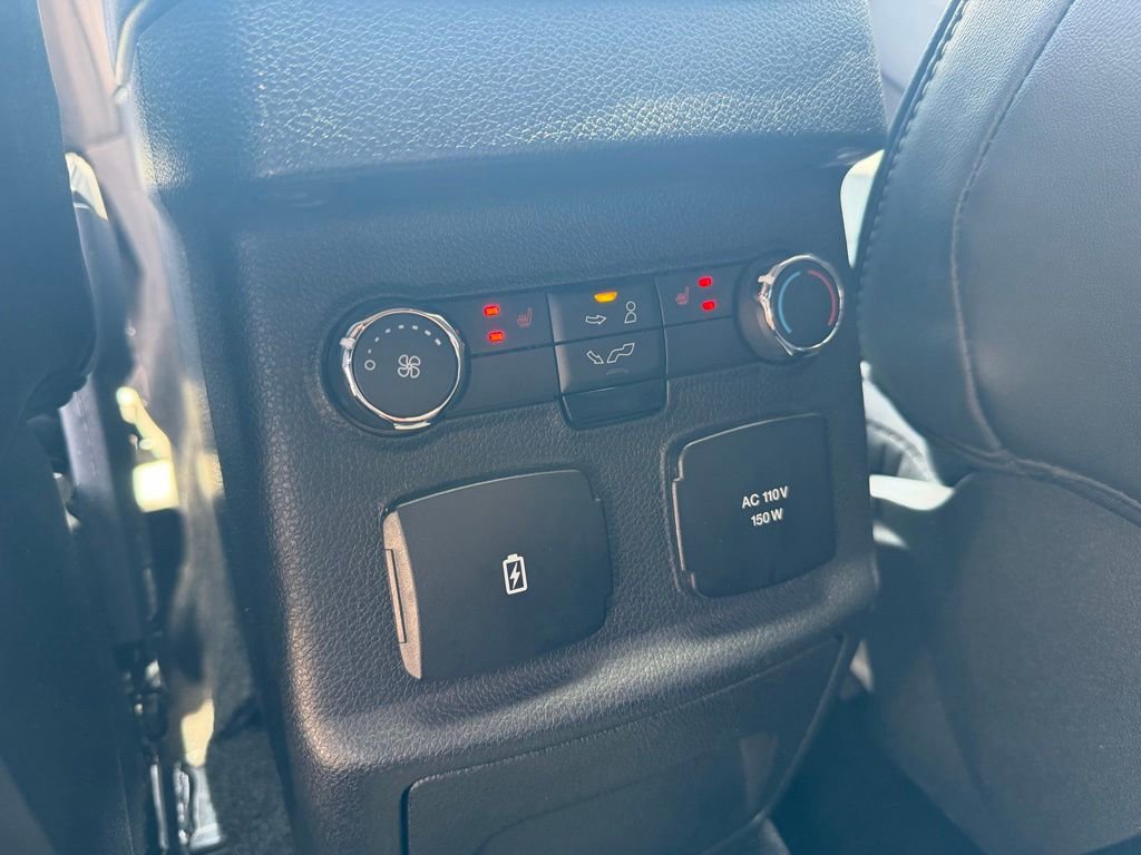 Used 2019 Ford Explorer Platinum AWD/4WD image 34