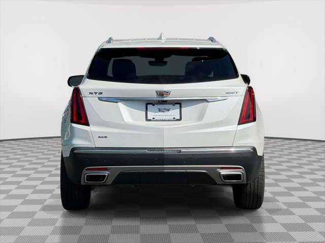 Used 2022 Cadillac XT5 Premium Luxury w/ Technology Package AWD/4WD image 6