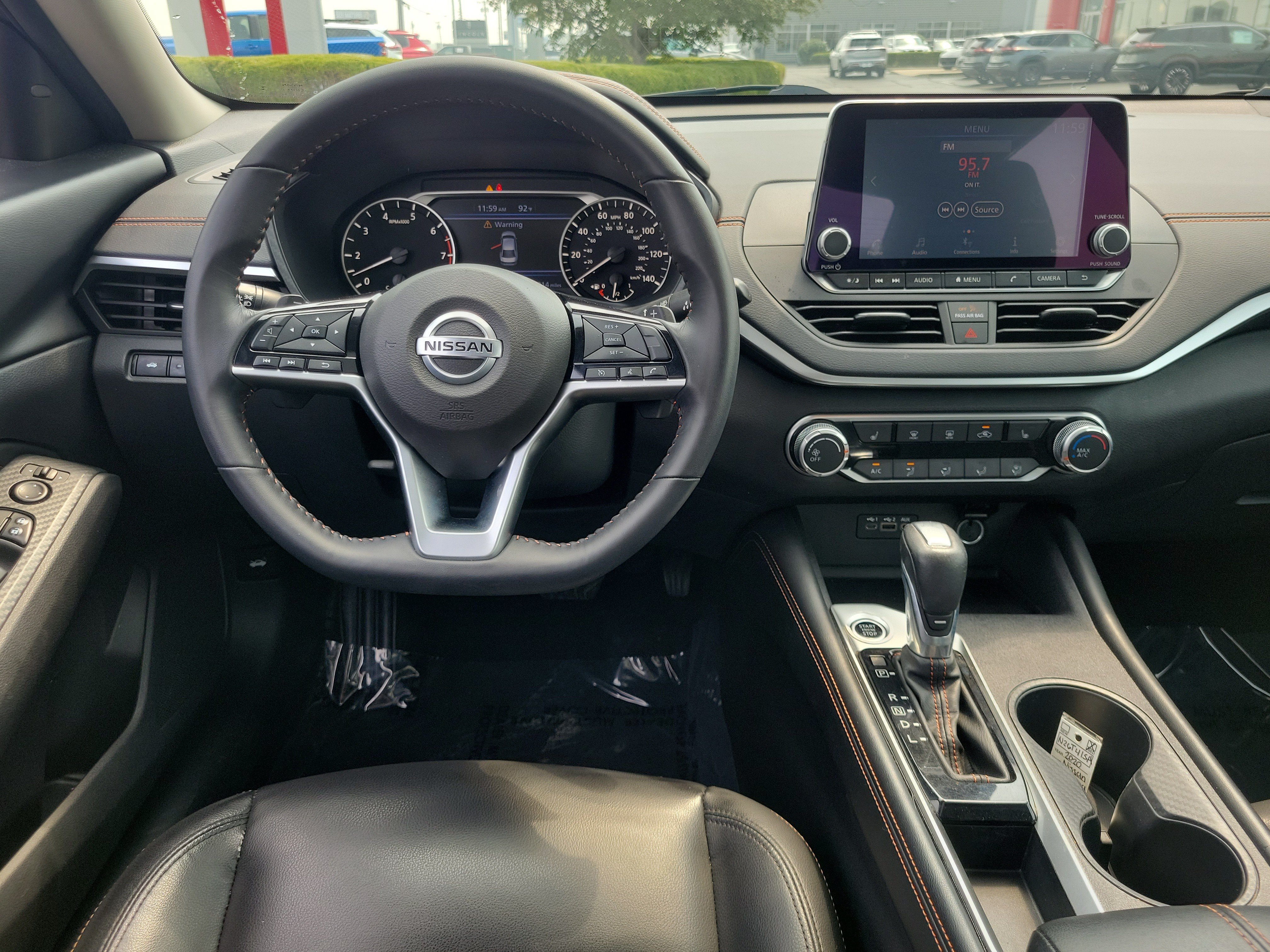 Used 2020 Nissan Altima 2.5 SR w/ Premium Package FWD image 10