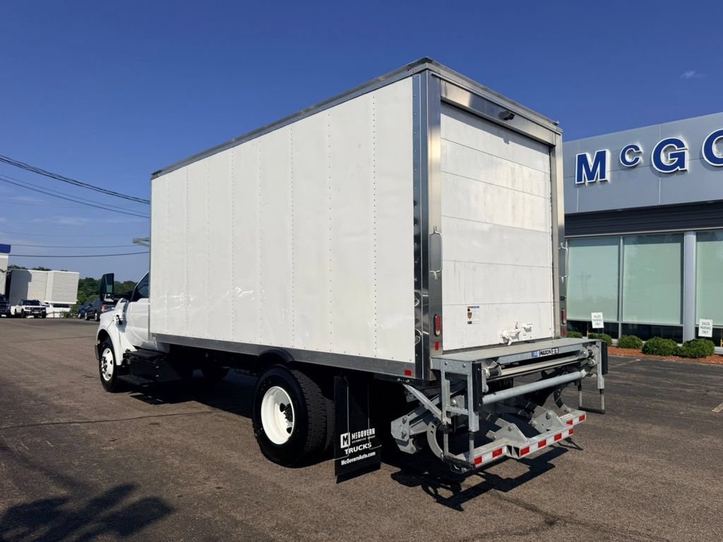 Used 2023 Ford F650 2WD Regular Cab Super Duty image 4