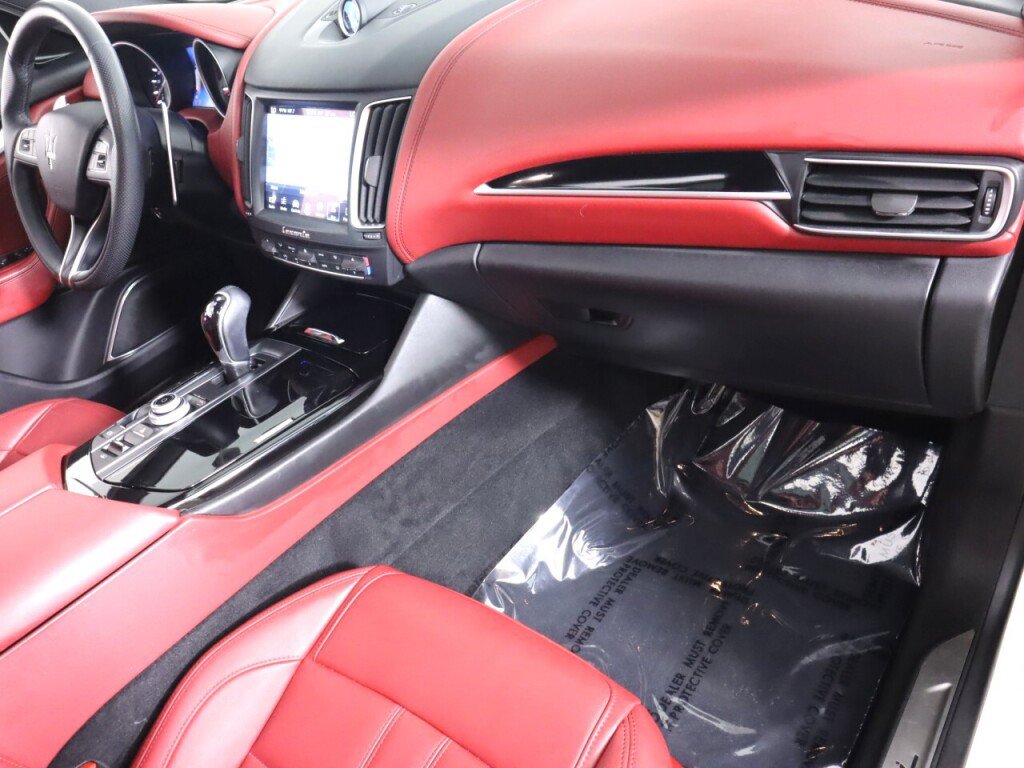 Used 2018 Maserati Levante GranSport AWD/4WD image 51