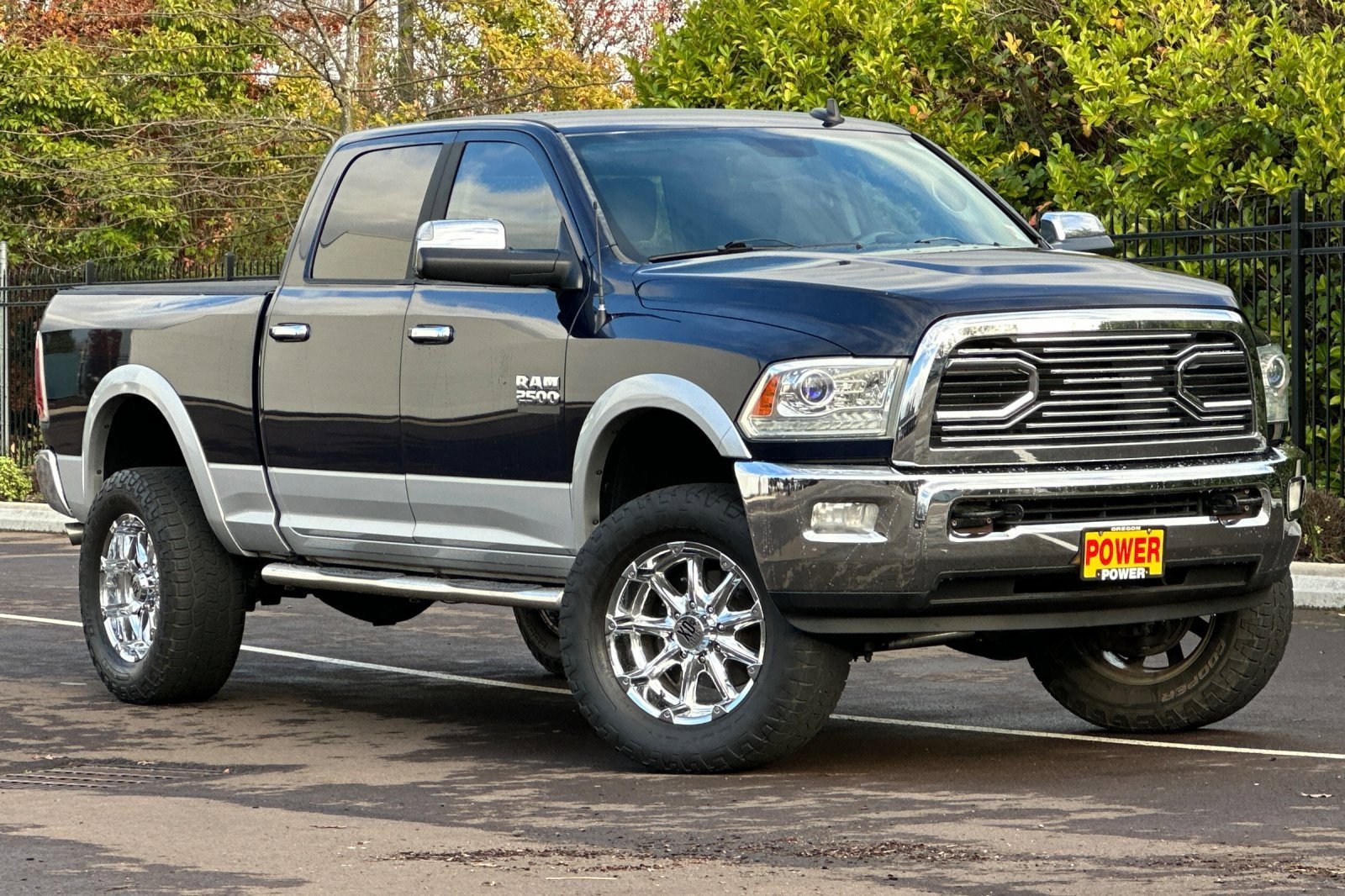 Used 2014 RAM 2500 Laramie image 2