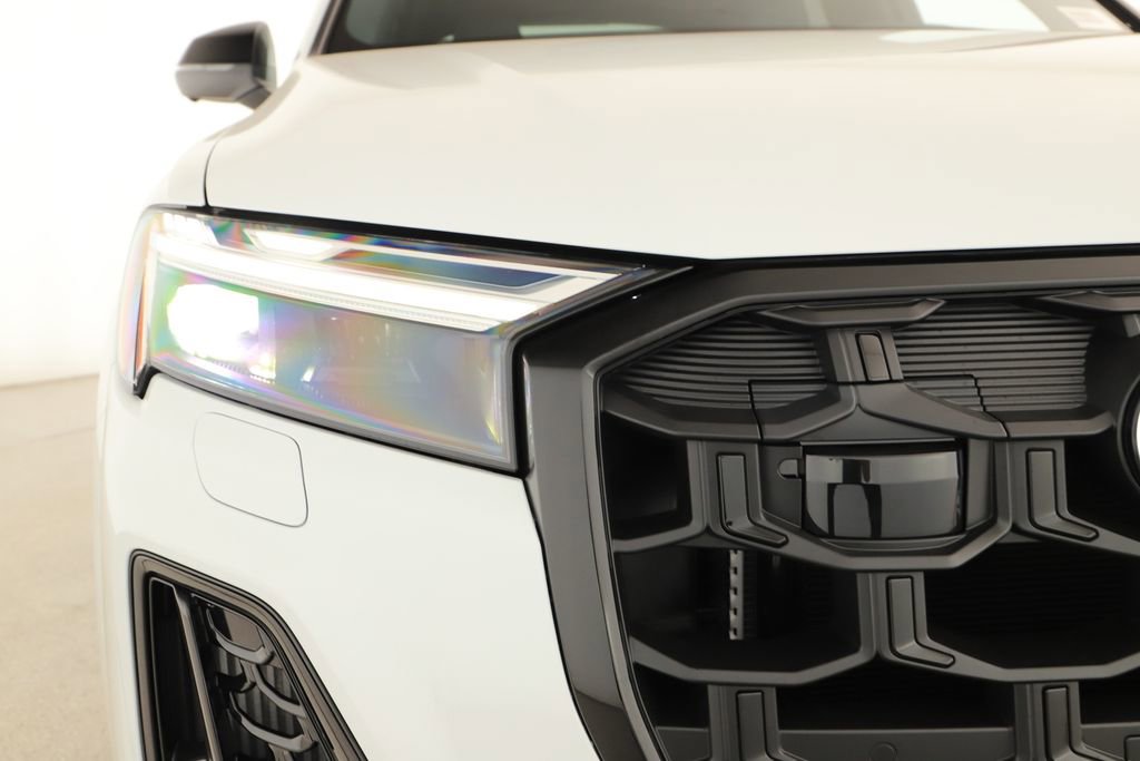New 2026 Audi SQ7 Premium Plus AWD/4WD image 33